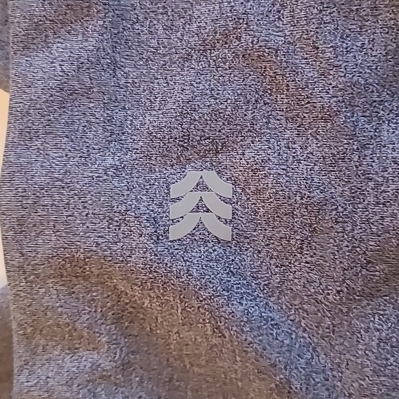 Yoga pants bundle: 2, All In Motion, capri leggings, with side pockets. Size XS. - Picture 6 of 6